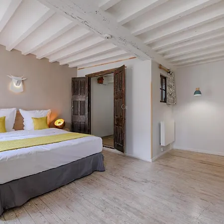 Maison De