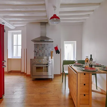 فيلة Maison De *
